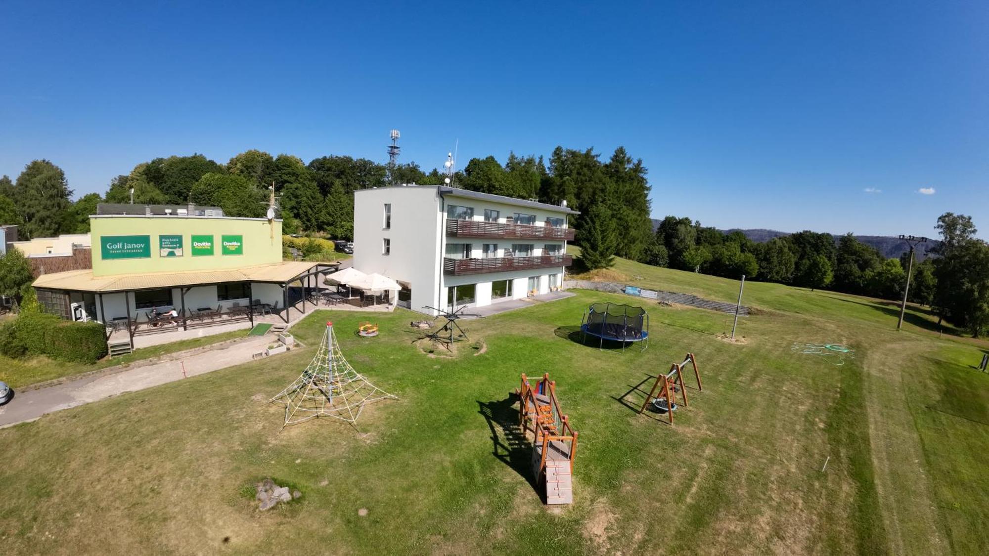 Hotel Devitka Janov Eksteriør billede